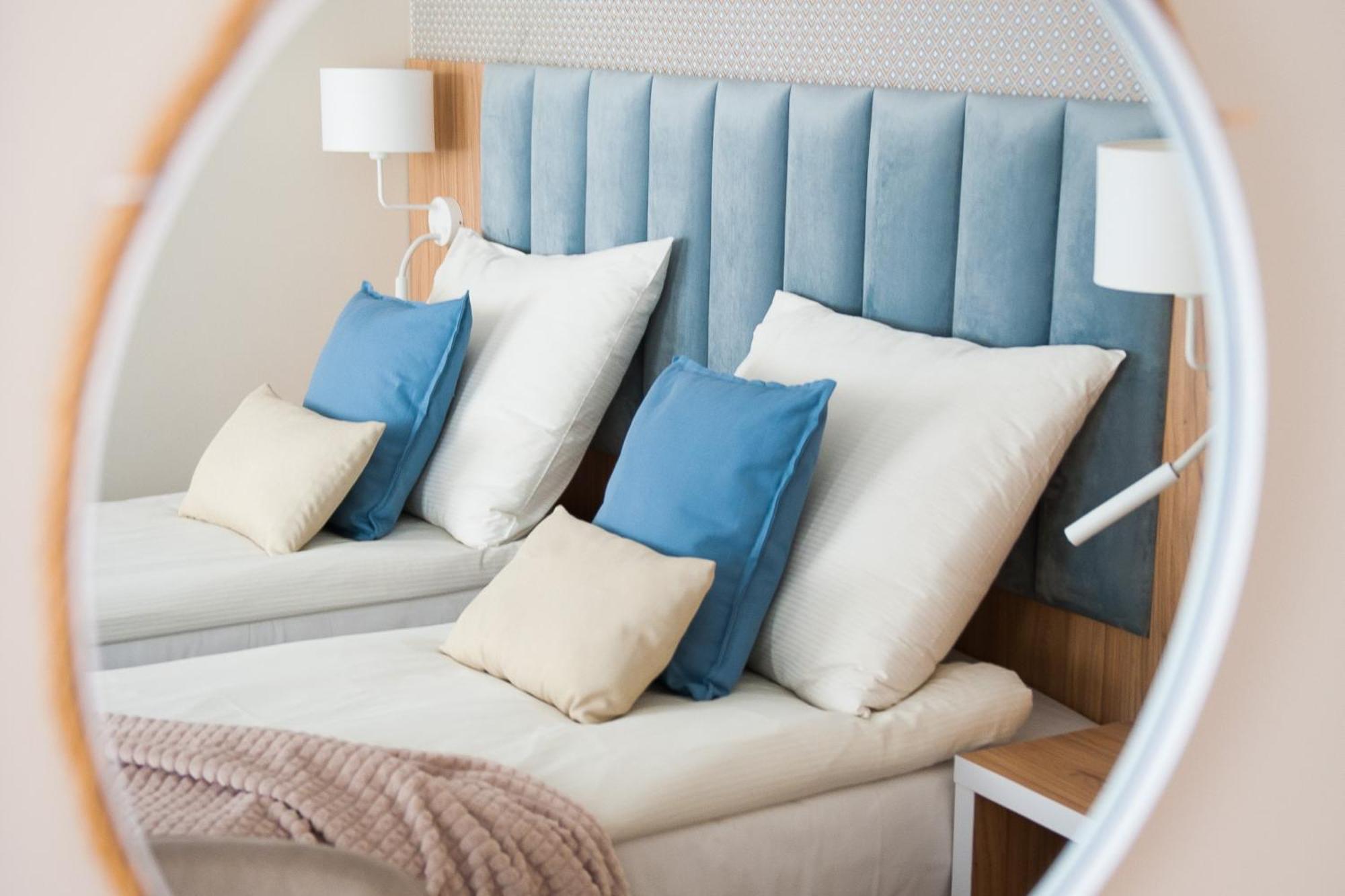 Hotel Awo Gniezno Habitación foto